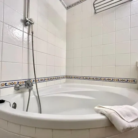 Apartament Apartamento Ap1 En Playa De Roques, En Lado De La Playa, Con Piscina