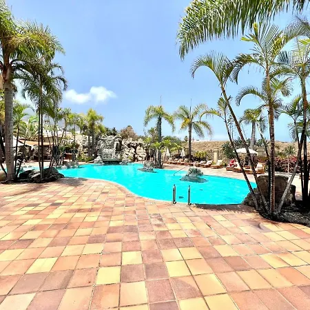 Apartamento Ap1 En Playa De Roques, En Lado De La Playa, Con Piscina Apartman