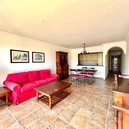 Apartamento Ap1 En Playa De Roques, En Lado De La Playa, Con Piscina