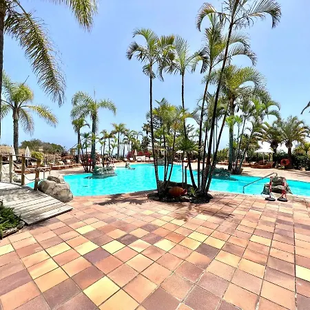 Apartamento Ap1 En Playa De Roques, En Lado De La Playa, Con Piscina Los Realejos